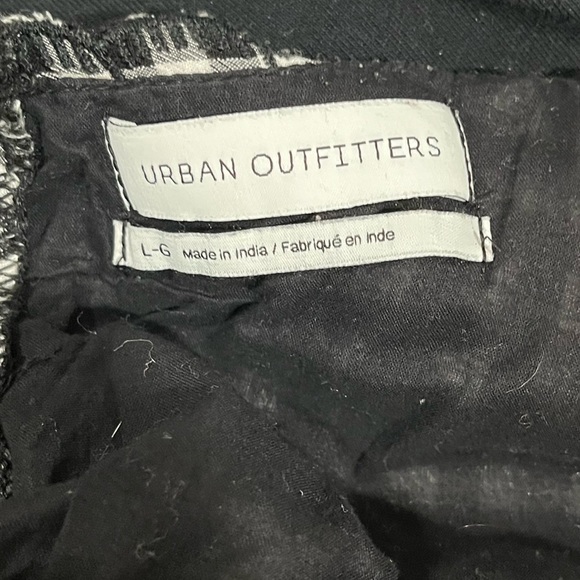 Urban outfitters butterfly mini skirt - Picture 3 of 3